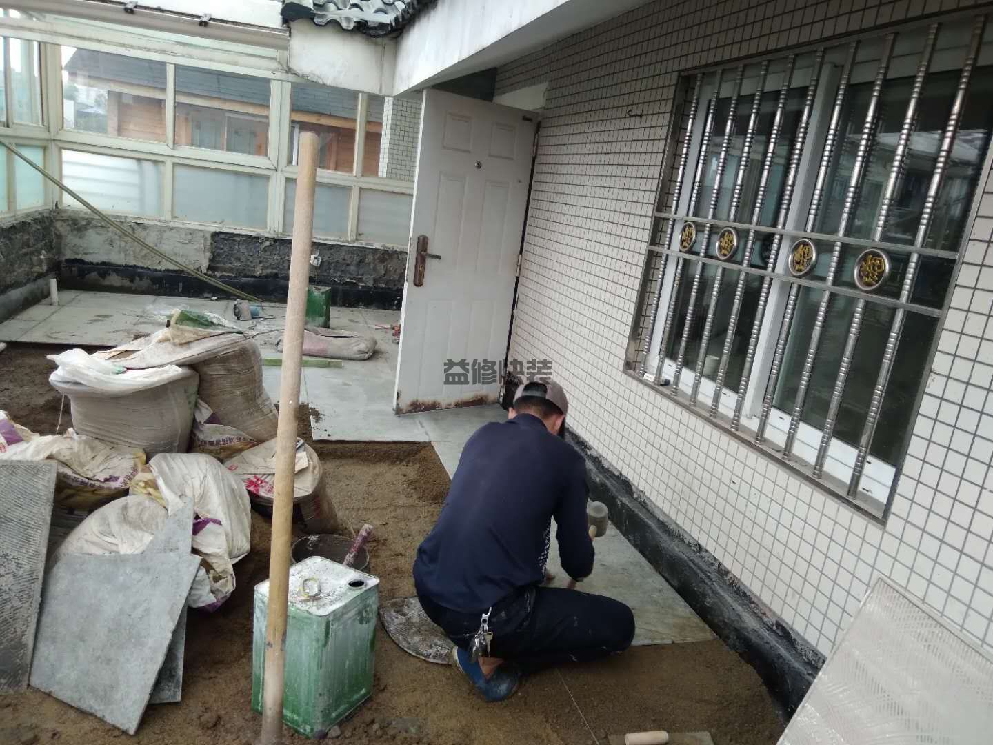 黃石陽新區(qū)屋面貼瓷磚