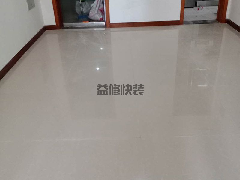 南寧青秀區(qū)客廳瓷磚裝修,客廳改造,地面抹灰