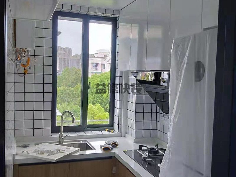新鄉(xiāng)輝縣市全屋翻新,水電改造,墻面維修