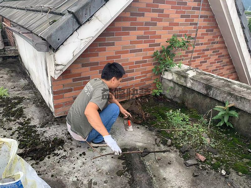 你知道為什么裝修敲墻要找專業(yè)敲墻師傅？(圖1)
