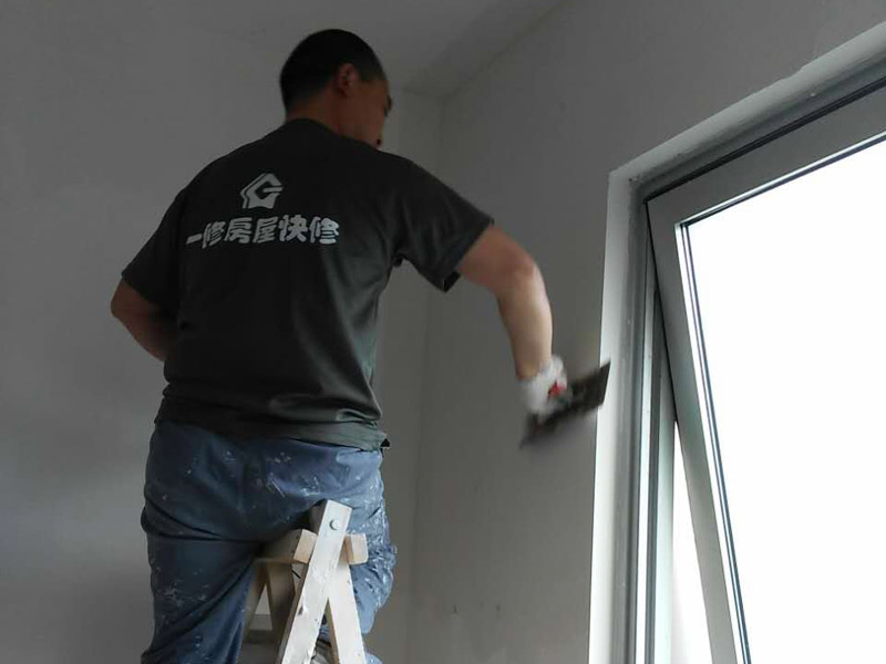惠州老房子外墻翻新，真石漆翻新步驟