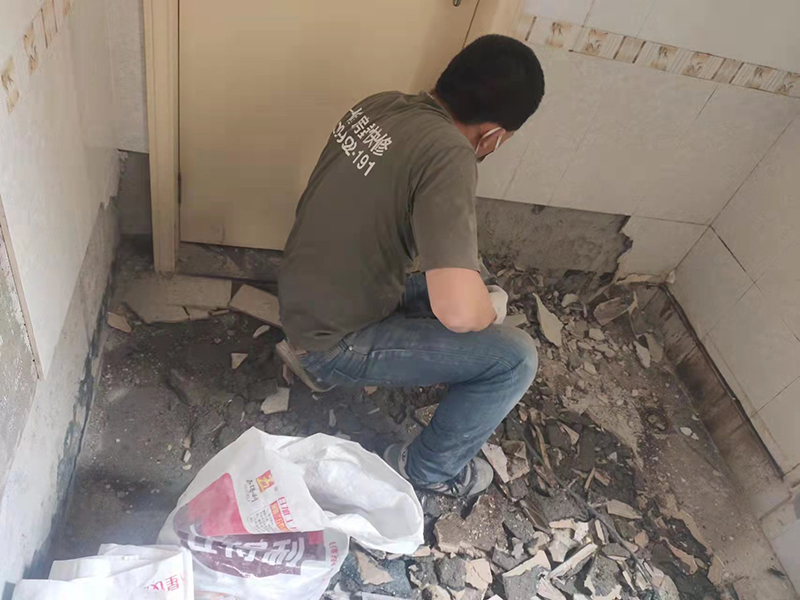 福州地面鋪地磚翻新，可以直接在舊地磚上鋪新地磚嗎