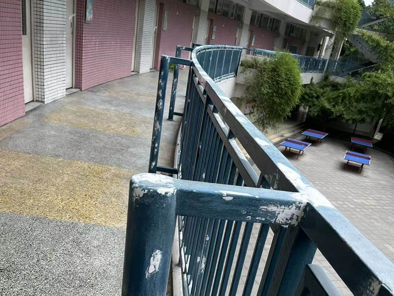 校園防護欄刷漆修補 | 杭州蕭山區(qū)黨灣鎮(zhèn)初級中學