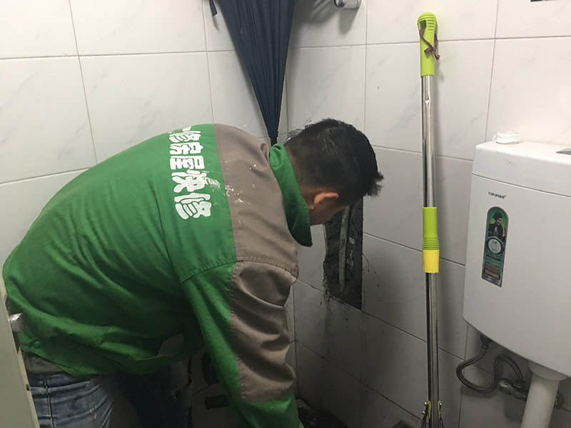 衛(wèi)生間整體翻新要想效果好，應(yīng)該怎么做
