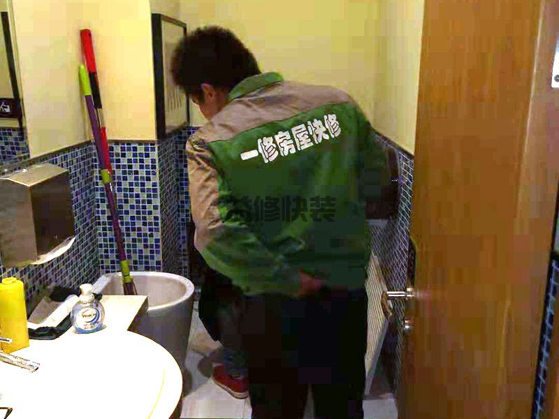 梁溪區(qū)防水補(bǔ)漏公司哪家好_無錫梁溪區(qū)屋頂漏水維修施工方案(圖2)