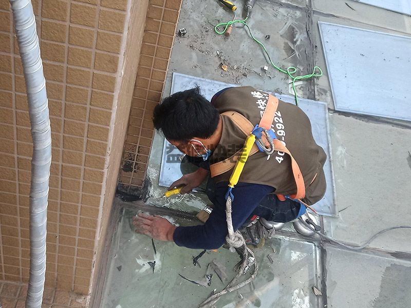 武漢做地下室防水價格貴不貴,武漢做地下室防水專業(yè)公司電話？(圖1)