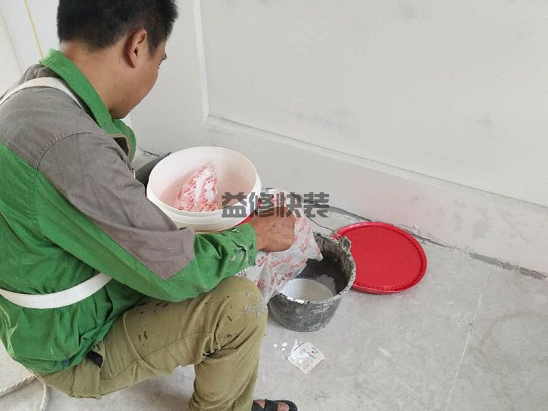 大白墻有裂紋怎樣修復(fù)，就需要找施工隊了(圖1)