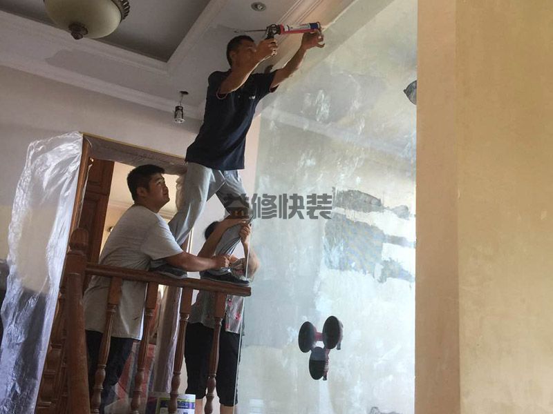陽(yáng)臺(tái)裝修吊頂用什么材料好,吊頂用什么材料好之pvc扣板(圖3)