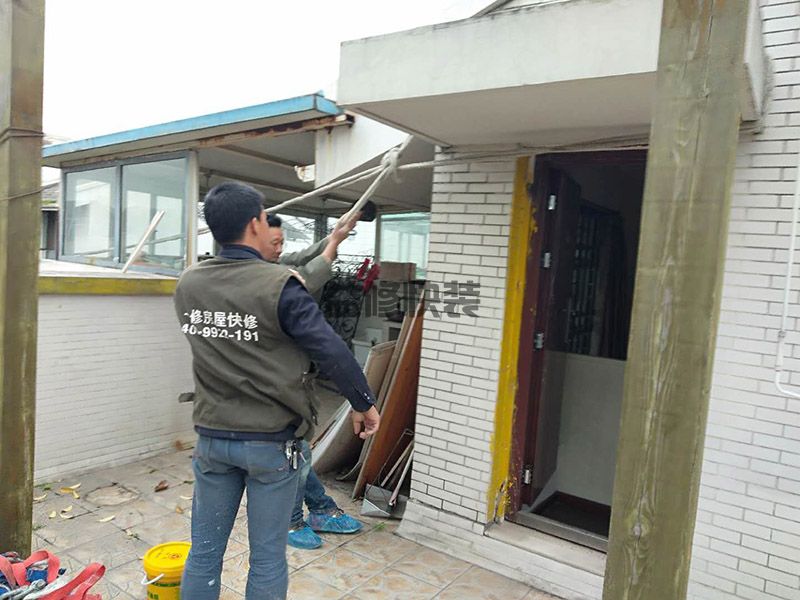 南充馬桶維修多少錢(qián),更換法蘭圈人工大概是200左右