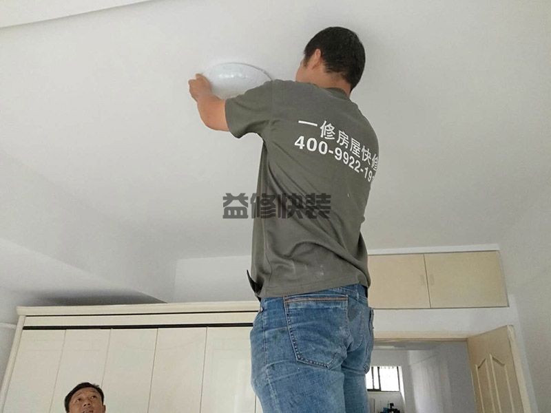 南充家具修理上門服務(wù),把實(shí)木家具放置于干燥陰涼(圖3)