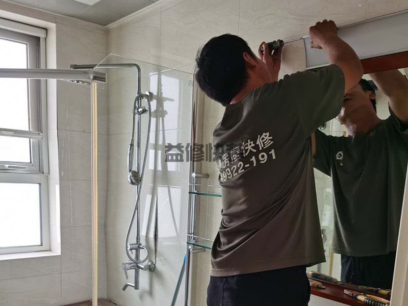 杭州西湖區(qū)墻面翻新電話_西湖區(qū)墻面翻新報(bào)價(jià)_杭州西湖區(qū)墻面翻新公司(圖1)