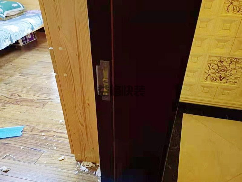 德陽(yáng)綿竹市門框維修,客廳改造,門窗維修(圖2)