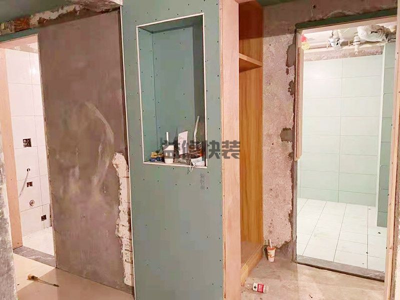 成都龍泉驛客廳陽臺(tái)裝修,衛(wèi)生間改造,廚房翻新(圖1)