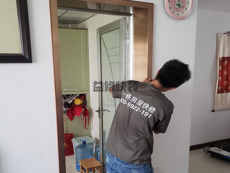 天津廚房門(mén)裝修怎么安裝_天津廚房門(mén)裝修多少一天_天津廚房門(mén)裝修注意事項(xiàng)(圖2)