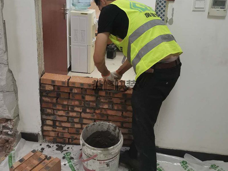 赤峰市地板維修翻新公司報價方案_赤峰市地板維修翻新施工上門服務(wù)(圖2)