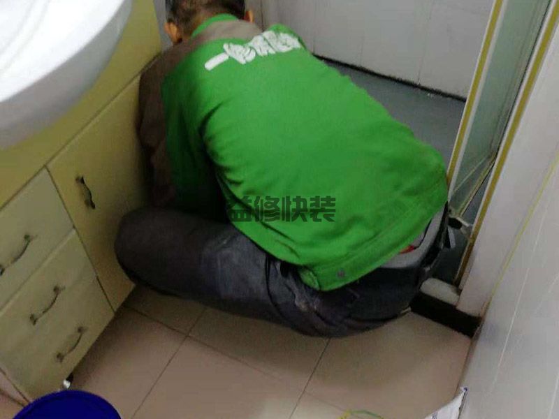 海口馬桶維修安裝需要多少錢,?？隈R桶一直漏水的原因