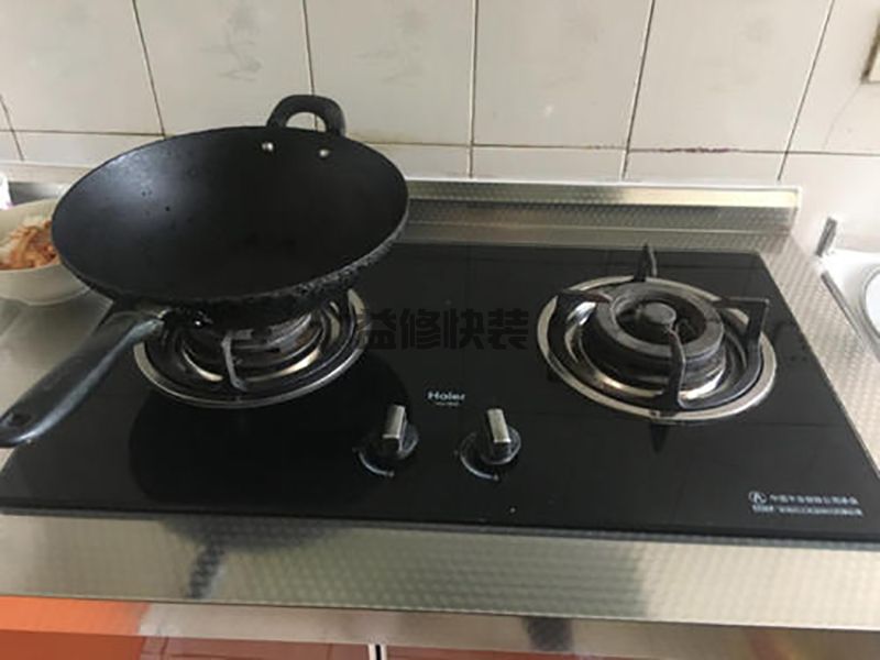 ?？诔橛蜔煓C(jī)維修師傅電話_?？谌绾尉S修抽油煙機(jī)_怎么維修吸油煙機(jī)(圖1)