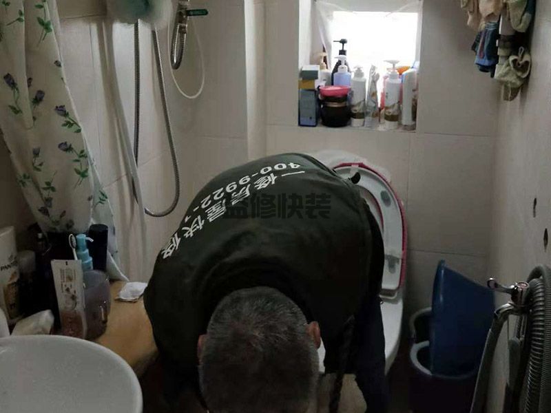 不足5平米的窄長條形衛(wèi)生間，怎么裝修設(shè)計合理收納
