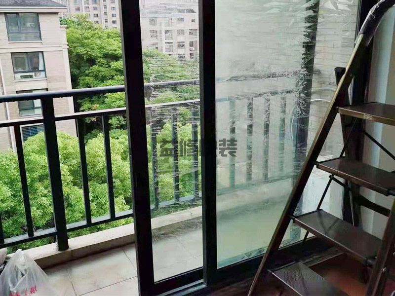 天津紅橋區(qū)玻璃門地彈簧更換,門窗維修,舊房翻新(圖3)