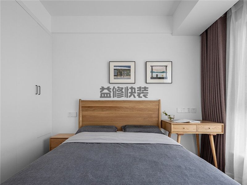 網(wǎng)友：臥室房頂膩?zhàn)娱_裂是怎么回事，嚇得以為是房子要塌了(圖3)