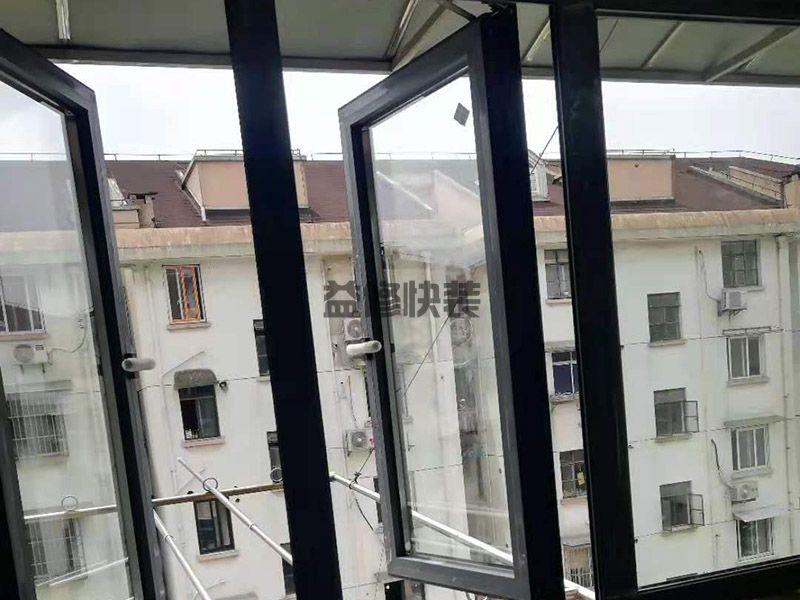 雨季，窗戶為何頻頻滲水？屋頂窗戶漏水維修方法介紹(圖2)