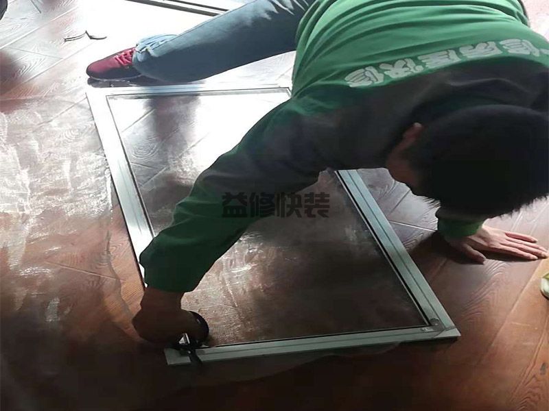 雨季，窗戶為何頻頻滲水？屋頂窗戶漏水維修方法介紹
