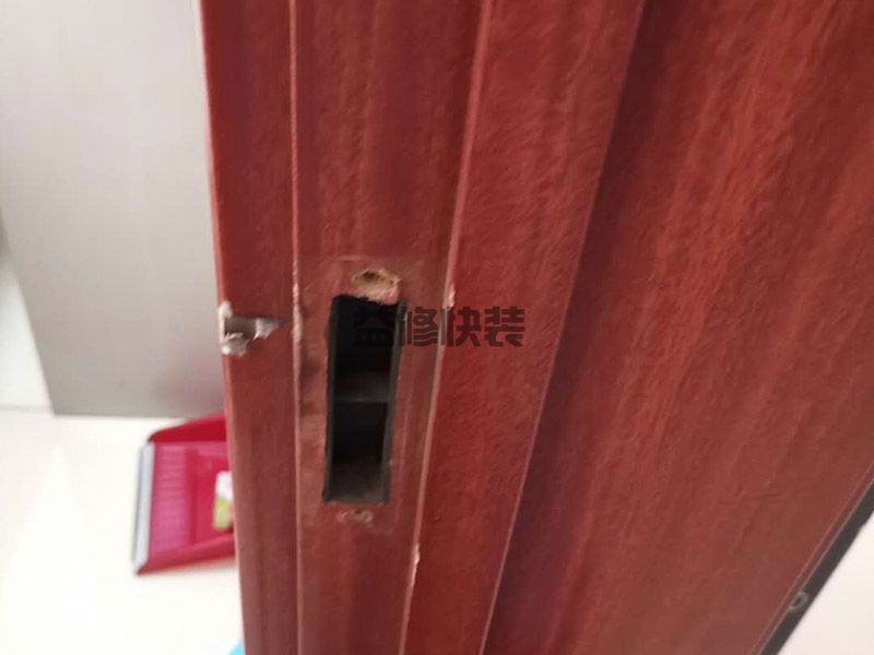 木門不小心受損，應(yīng)該如何修理，常用的3個(gè)小技巧教給大家(圖2)